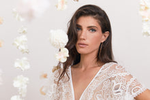 Load image into Gallery viewer, פרנסיס - שמלת כלה