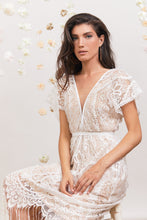 Load image into Gallery viewer, פרנסיס - שמלת כלה