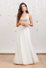 Load image into Gallery viewer, ויויאן - שמלת כלה