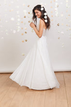 Load image into Gallery viewer, ויויאן - שמלת כלה