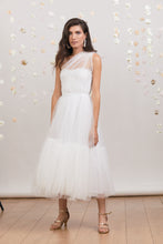 Load image into Gallery viewer, שמלת כלה קארי