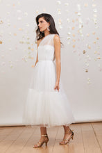 Load image into Gallery viewer, שמלת כלה קארי