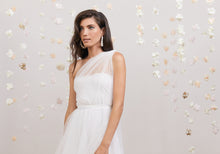 Load image into Gallery viewer, שמלת כלה קארי