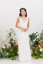 Load image into Gallery viewer, ג'יזל - שמלת כלה