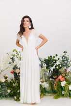 Load image into Gallery viewer, אדריאן- שמלת כלה