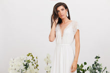 Load image into Gallery viewer, אדריאן- שמלת כלה