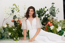 Load image into Gallery viewer, אודרי - שמלת כלה