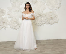 Load image into Gallery viewer, שמלת כלה קייט נסיכתית