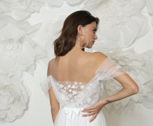 Load image into Gallery viewer, שמלת כלה קייט נסיכתית