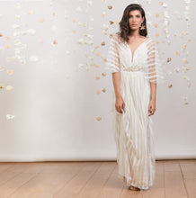 Load image into Gallery viewer, ורה -שמלת כלה