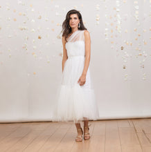 Load image into Gallery viewer, שמלת כלה קארי