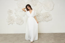 Load image into Gallery viewer, שמלת כלה ויולה