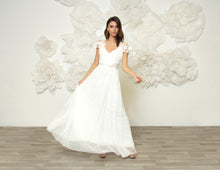 Load image into Gallery viewer, שמלת כלה קמליה