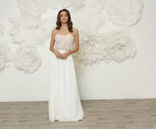 Load image into Gallery viewer, שמלת כלה אולביה