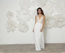 Load image into Gallery viewer, שמלת כלה ברג'יט במראה פייתי