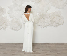 Load image into Gallery viewer, שמלת כלה אמה