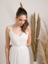 Load image into Gallery viewer, קלי - עדינה ואורבנית